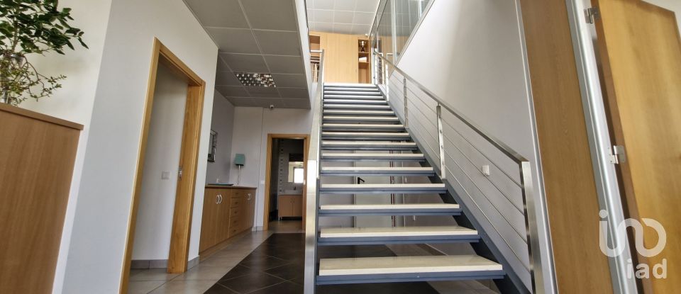 Offices in Bárrio of 271 m²