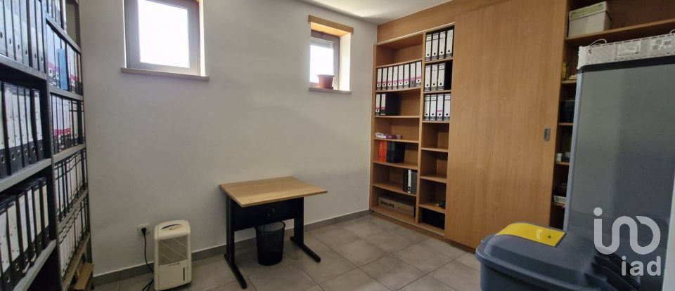 Offices in Bárrio of 271 m²