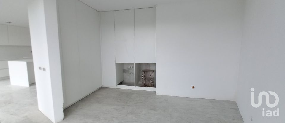 House T4 in Abade de Neiva of 594 m²