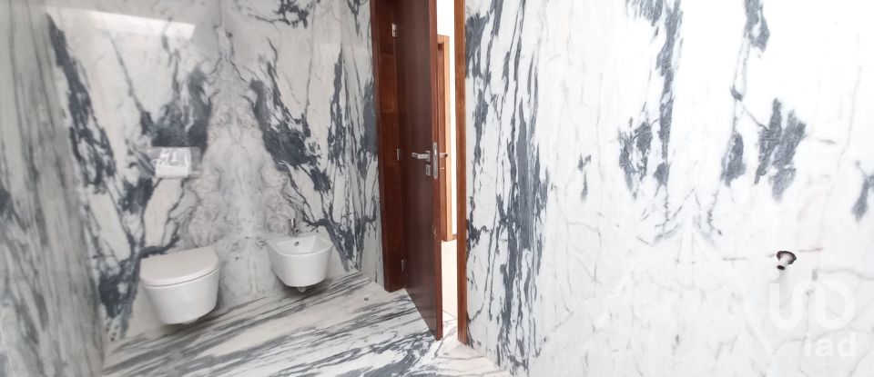 House T4 in Abade de Neiva of 594 m²