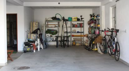 Maison T4 à Nogueira do Cravo de 150 m²