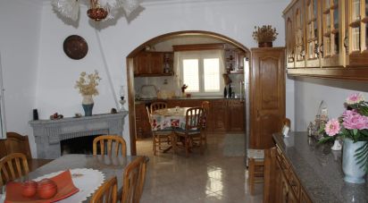 Maison T4 à Nogueira do Cravo de 150 m²