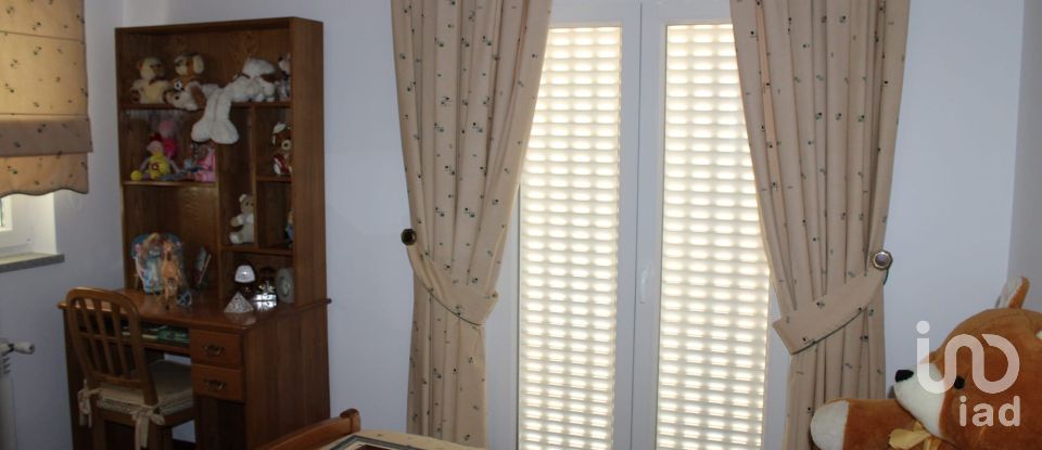 Moradia T4 em Nogueira do Cravo de 150 m²
