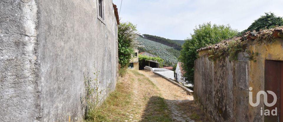 Maison de village T2 à Espinhal de 142 m²