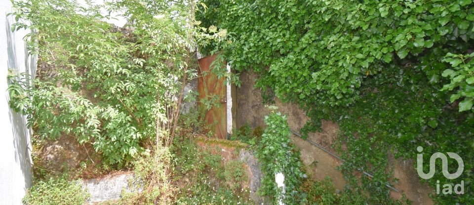 Maison de village T2 à Espinhal de 142 m²