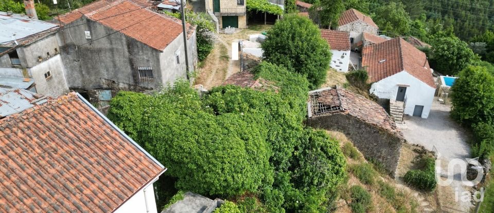 Maison de village T2 à Espinhal de 142 m²