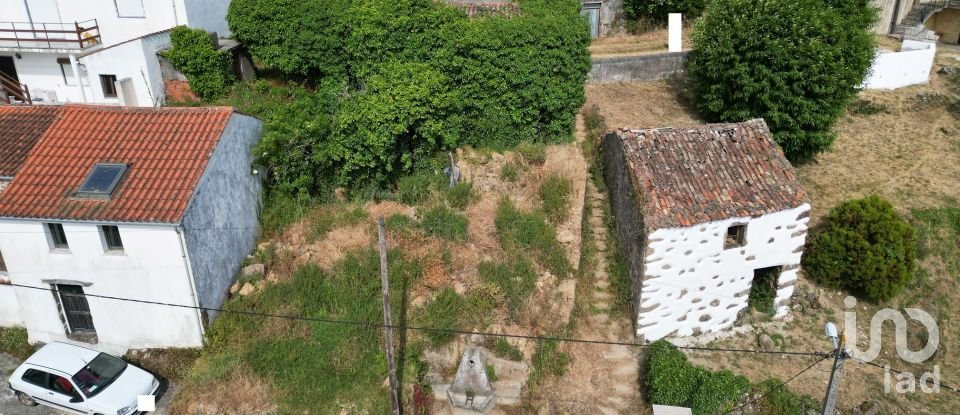 Maison de village T2 à Espinhal de 142 m²