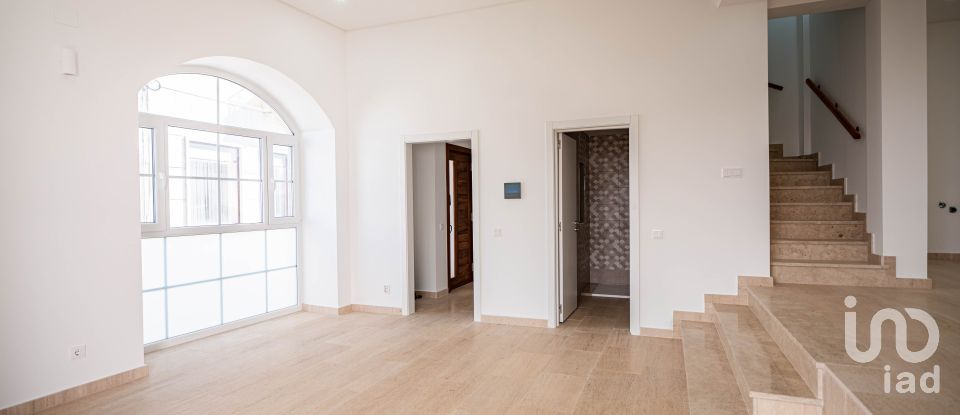 House T3 in Vilar of 375 m²