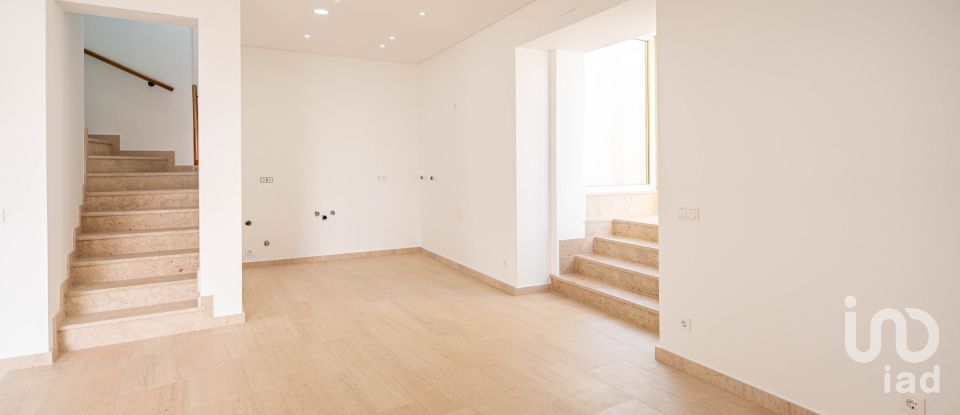 House T3 in Vilar of 375 m²