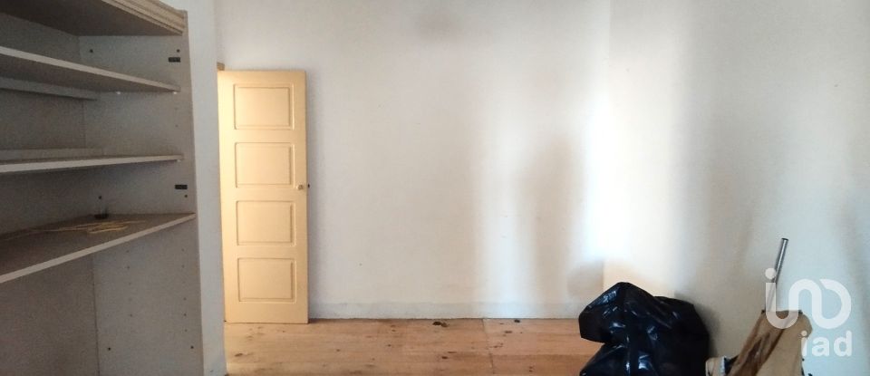 House T3 in Santarém (Marvila), Santa Iria Da Ribeira De Santarém, Santarém (São Salvador) E Santarém (São Nicolau) of 100 m²