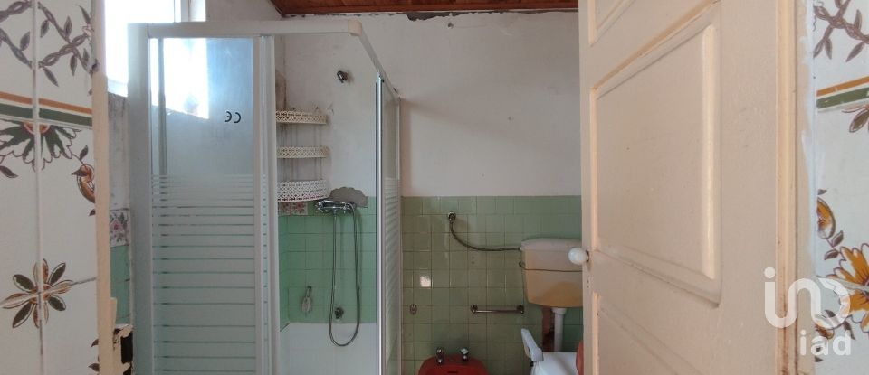 House T3 in Santarém (Marvila), Santa Iria Da Ribeira De Santarém, Santarém (São Salvador) E Santarém (São Nicolau) of 100 m²