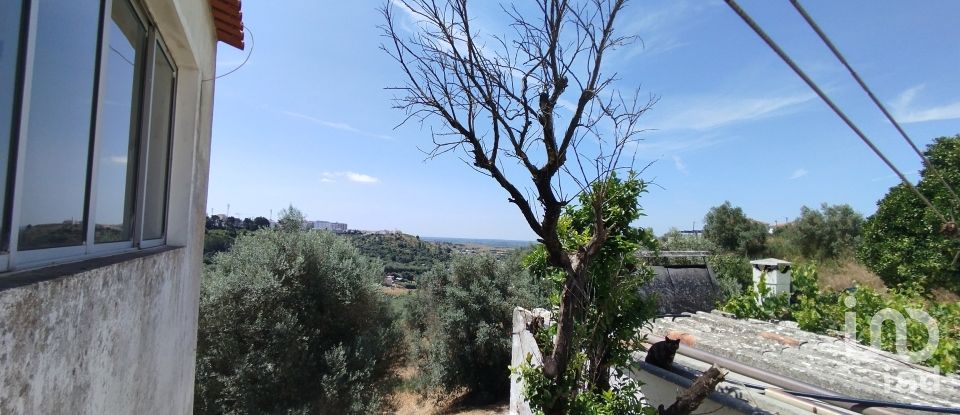 House T3 in Santarém (Marvila), Santa Iria Da Ribeira De Santarém, Santarém (São Salvador) E Santarém (São Nicolau) of 100 m²