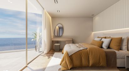 House T3 in Caniço of 421 m²