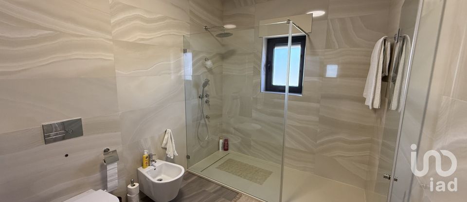 House T3 in Borbela e Lamas de Olo of 178 m²