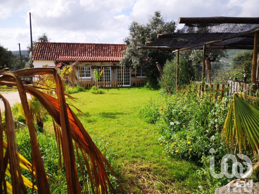 Maison T3 à Arrimal e Mendiga de 509 m²