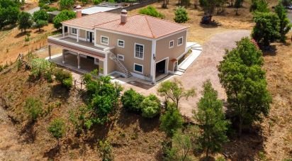 Maison de plain-pied T3 à Martinchel de 481 m²