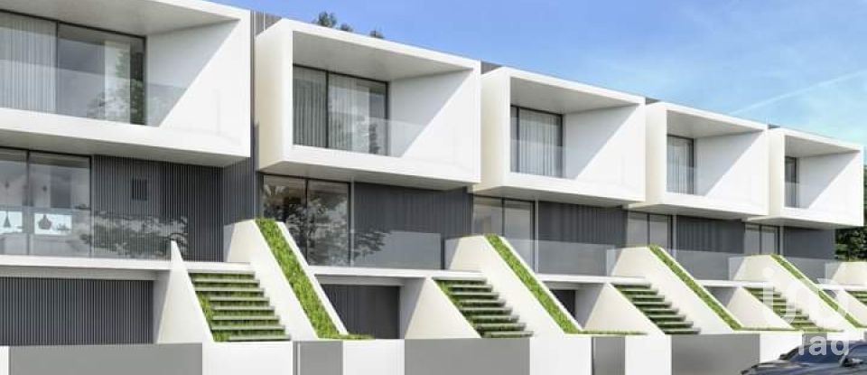 Building plot in Peso da Régua e Godim of 327 m²