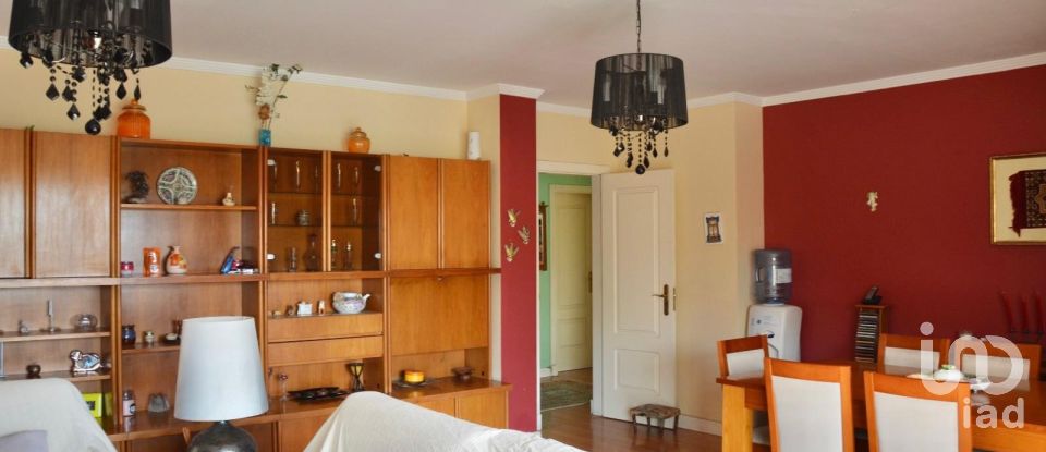 Apartment T3 in Albufeira e Olhos de Água of 256 m²