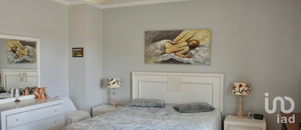 Apartment T3 in Albufeira e Olhos de Água of 256 m²