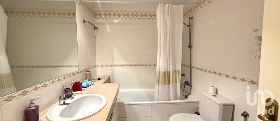 Apartment T3 in Albufeira e Olhos de Água of 256 m²