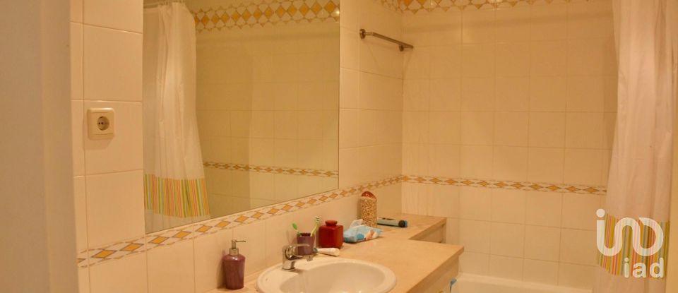 Apartment T3 in Albufeira e Olhos de Água of 256 m²