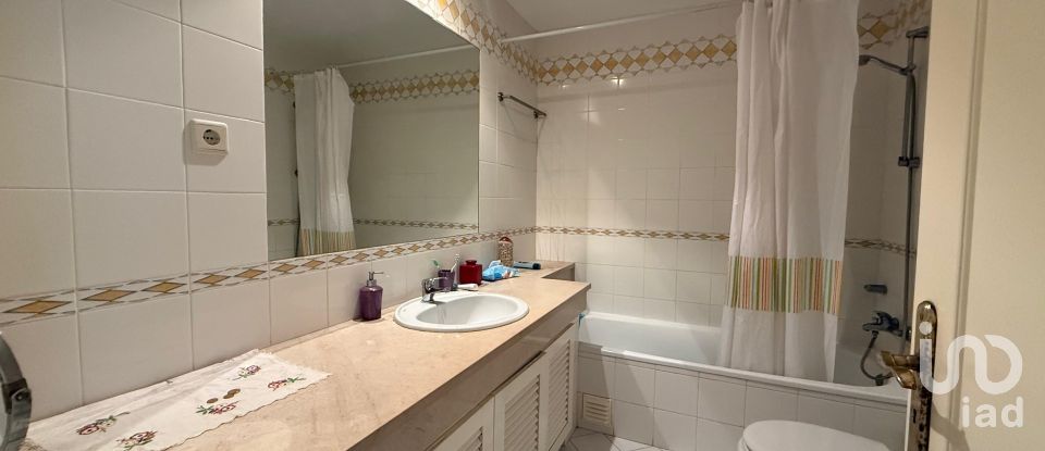 Apartment T3 in Albufeira e Olhos de Água of 256 m²