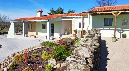 Ferme T2 à Urra de 231 m²