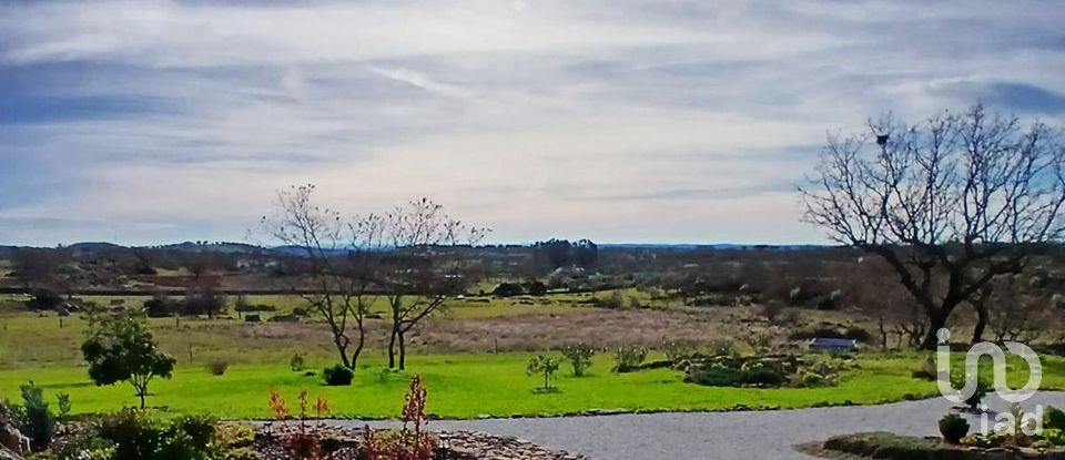 Farm T2 in Urra of 231 m²