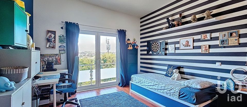 House T4 in Rio Tinto of 231 m²