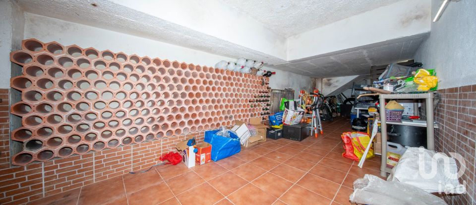 Moradia T4 em Ramada e Caneças de 270 m²