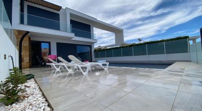 House T4 in Albufeira e Olhos de Água of 373 m²
