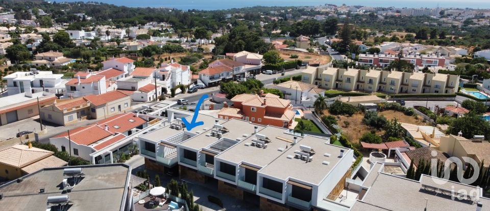 Maison T4 à Albufeira e Olhos de Água de 373 m²