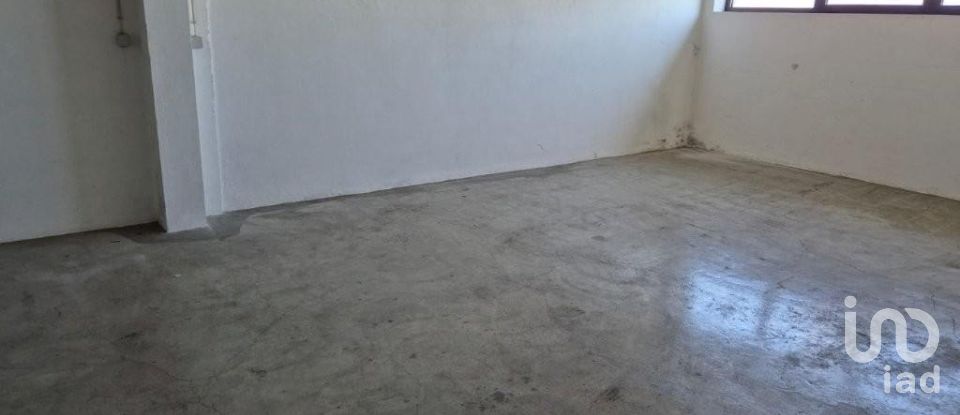 Loja / Estabelecimento Comercial em Constantim e Vale de Nogueiras de 2 362 m²