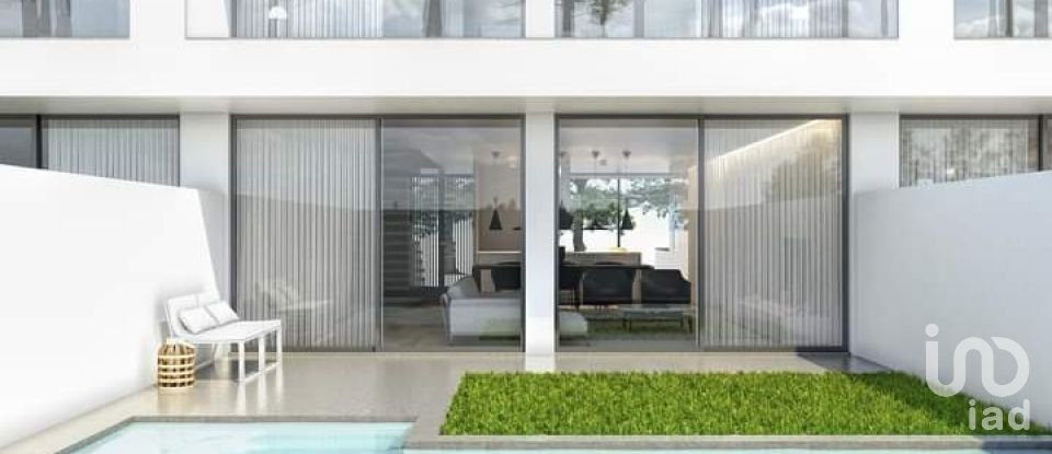 Terreno urbano em Peso da Régua e Godim de 538 m²