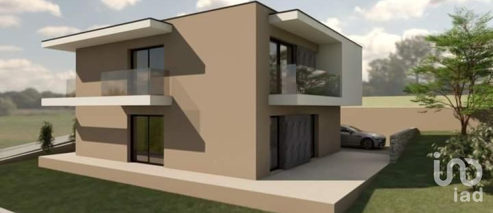 Building plot in Peso da Régua e Godim of 591 m²