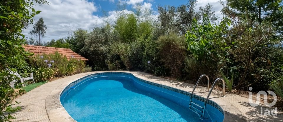 Moradia T4 em Arganil de 247 m²