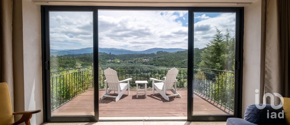 Moradia T4 em Arganil de 247 m²