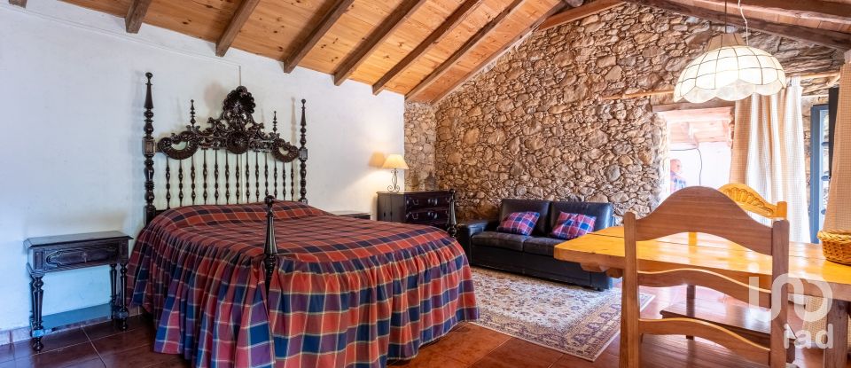 Moradia T4 em Arganil de 247 m²