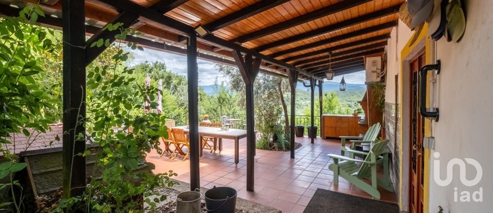 Moradia T4 em Arganil de 247 m²