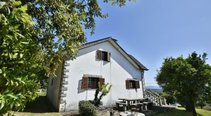 House T4 in Moure of 330 m²