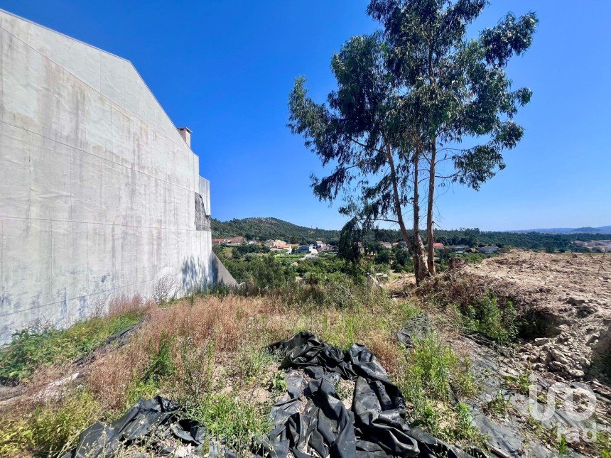 Terrain à Fânzeres e São Pedro da Cova de 294 m²