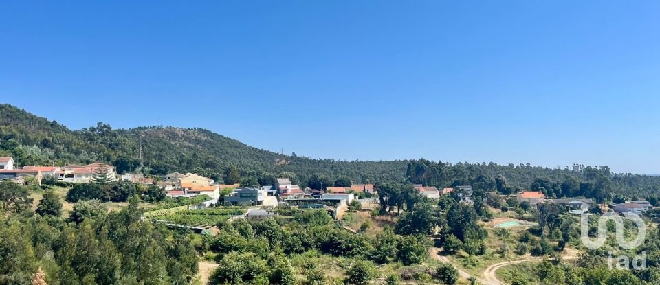 Terrain à Fânzeres e São Pedro da Cova de 294 m²
