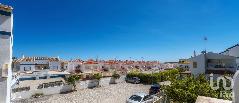 Maison T2 à Vila Nova de Cacela de 125 m²
