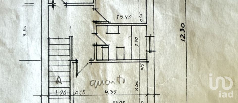 House/villa T0 in Alcanede of 35 m²