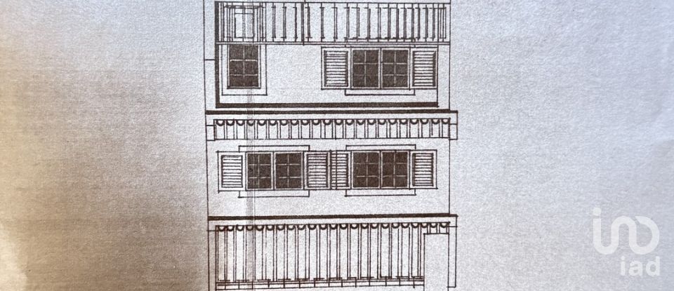 House/villa T0 in Alcanede of 35 m²