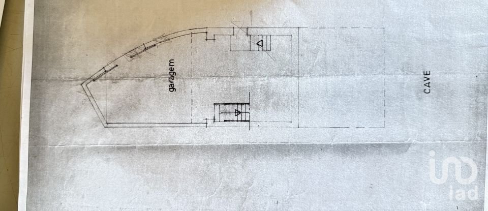 House/villa T0 in Alcanede of 35 m²