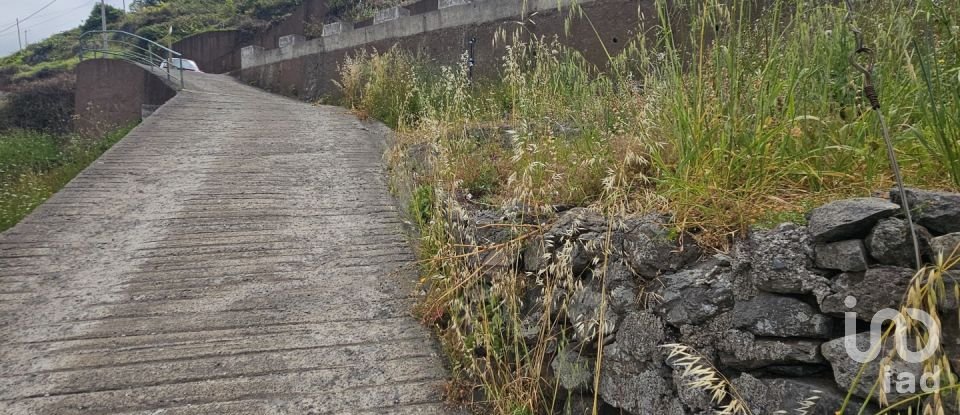 Terreno em Campanário de 561 m²