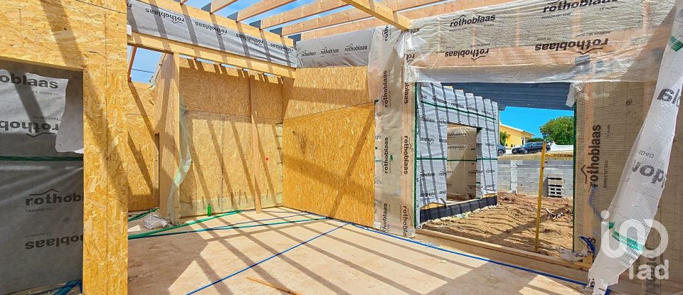 Moradia T3 em A dos Cunhados e Maceira de 158 m²