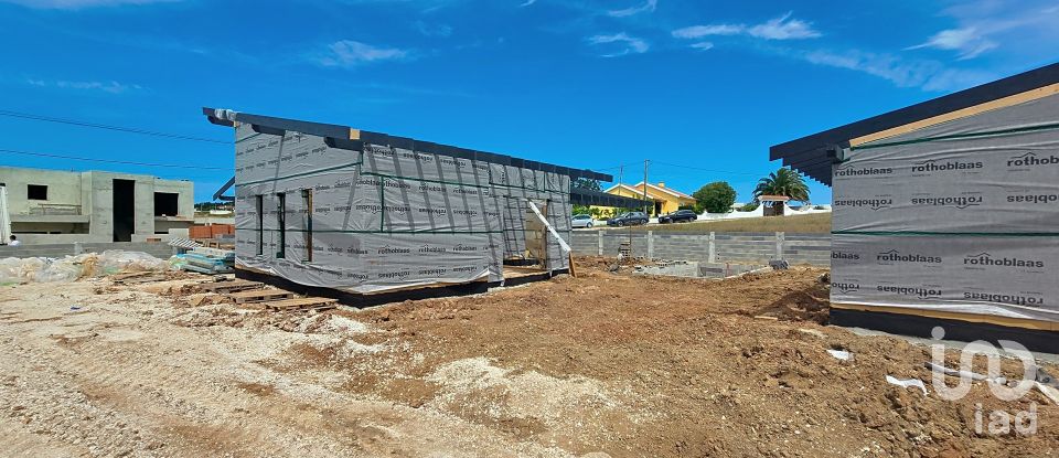 Moradia T3 em A dos Cunhados e Maceira de 158 m²