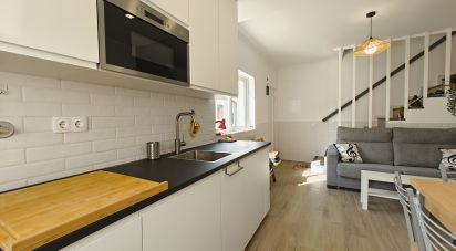 Maison de village T2 à Bensafrim e Barão de São João de 60 m²